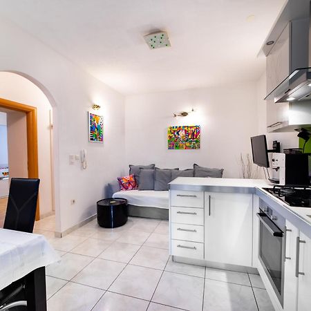 Apartment Happy In Split Center 10 Min Walk From Bacvice Beach Exterior foto