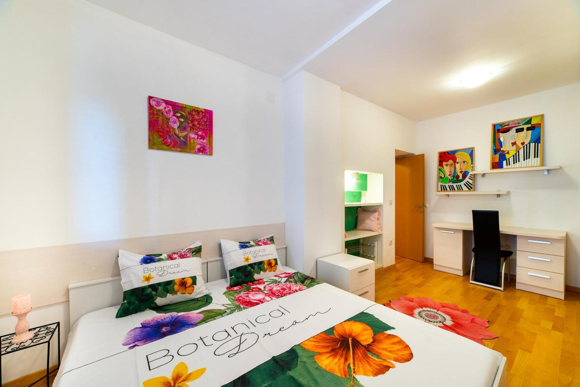 Apartment Happy In Split Center 10 Min Walk From Bacvice Beach Exterior foto